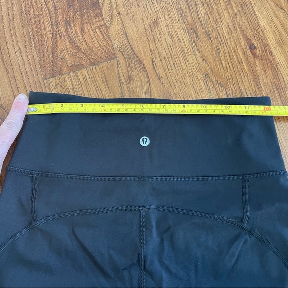 Lululemon cropped leggings - Picture 4 of 7